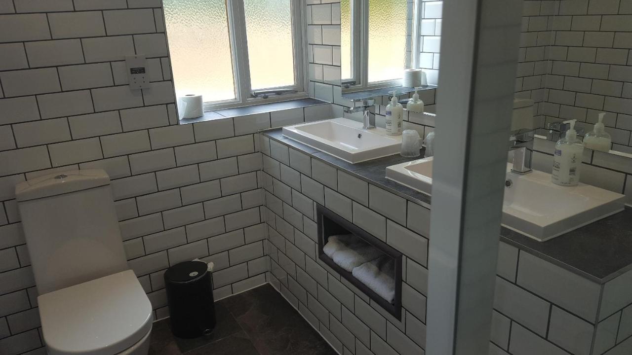 Oakside Lodge Guest House Κάντεμπερι Εξωτερικό φωτογραφία