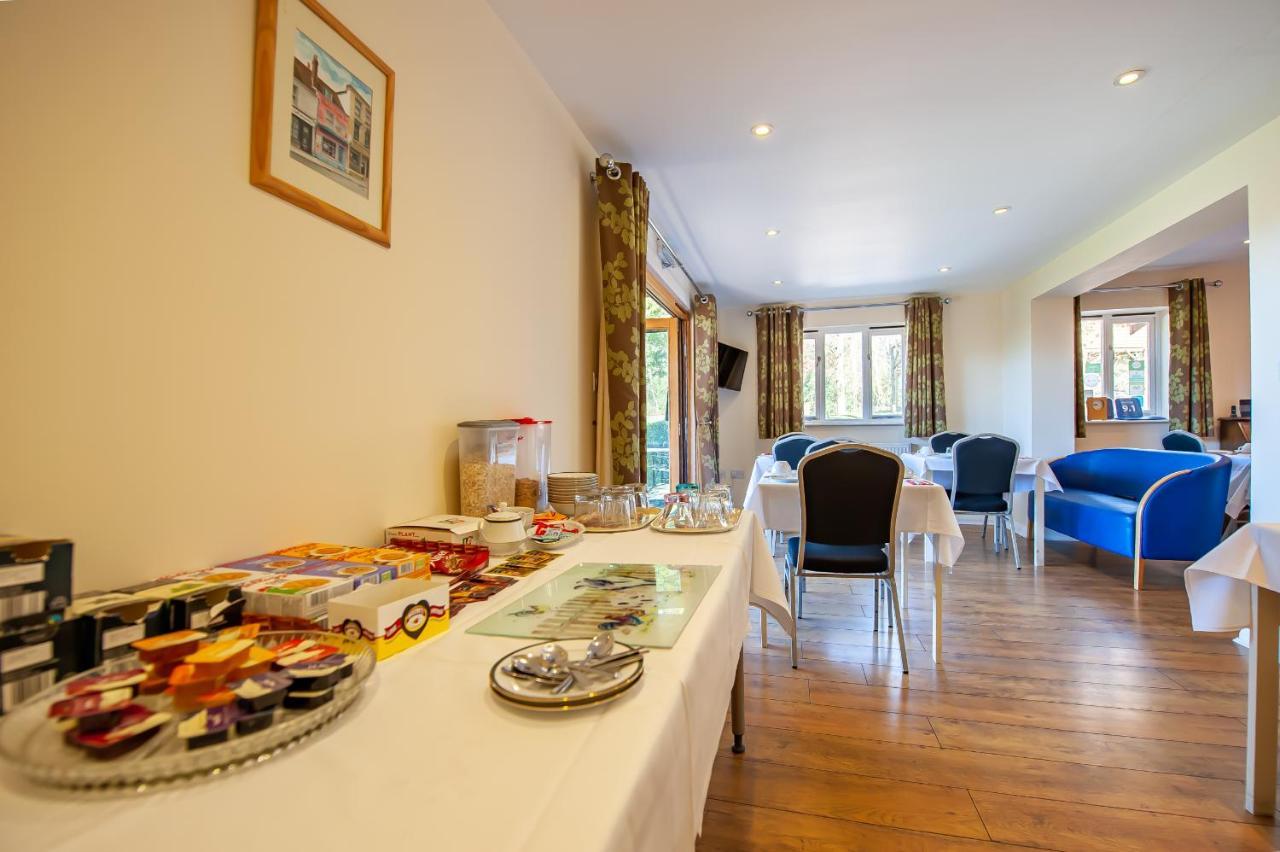 Oakside Lodge Guest House Κάντεμπερι Εξωτερικό φωτογραφία